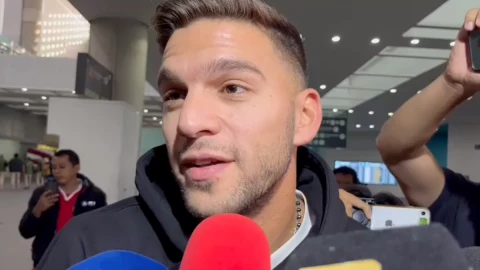 Lisandro Magall&aacute;n con Pumas