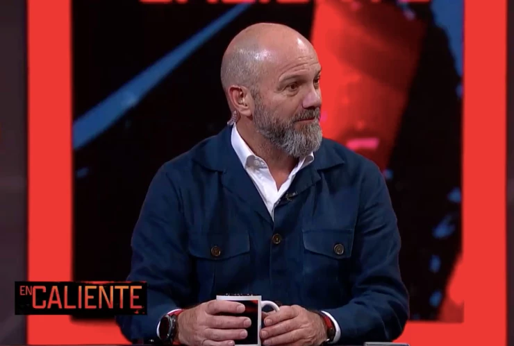 Luis García en la mesa de En Caliente