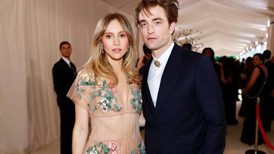 ¿Bebé en camino? Robert Pattinson y Suki Waterhouse estarían esperando su primer bebé