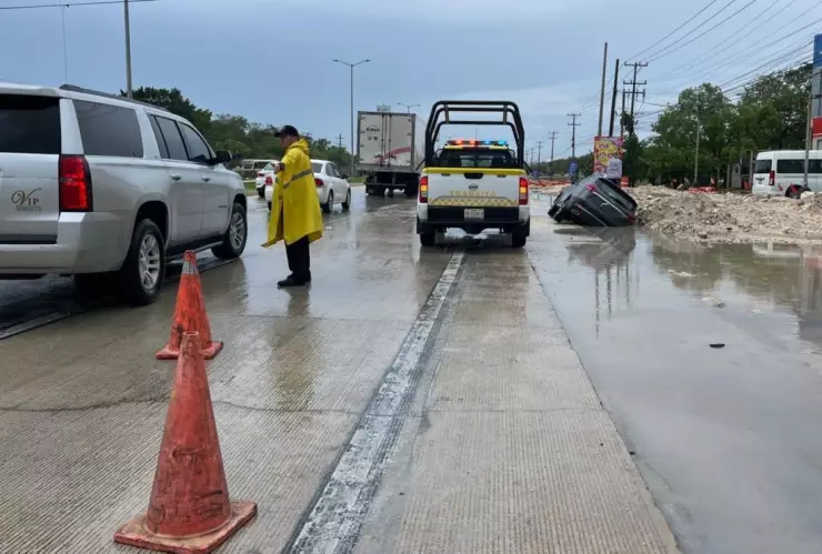 Se registró un accidente en Boulevard Luis Donaldo Colosio, en dirección Cancún - Playa del Carmen