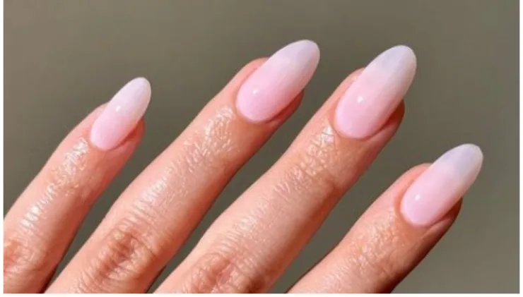 uñas milky rosa