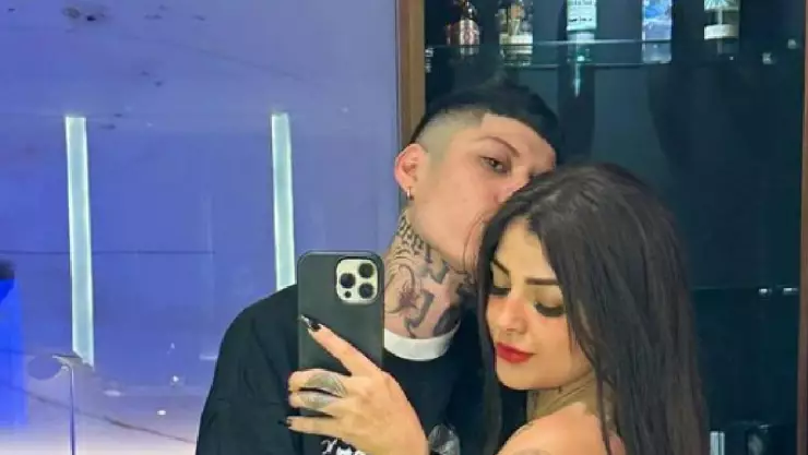 video de Karely Ruiz y Santa Fe Klan