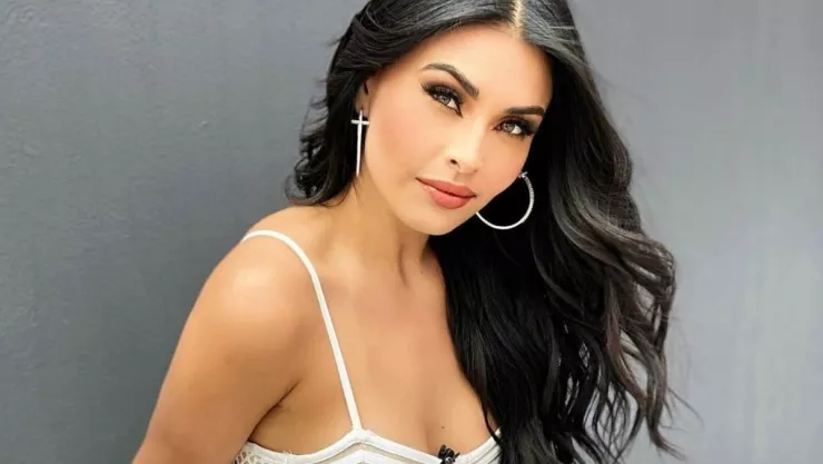 Kristal Silva celebra su despedida de soltera antes de su boda. (VIDEO)