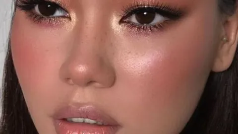 Los péptidos en el maquillaje son una forma de realizar skincare