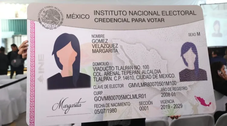 Credencial elector.