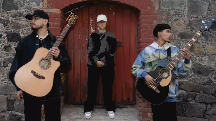 Abuchean a Yahritza y su esencia en concierto de Ana Bárbara