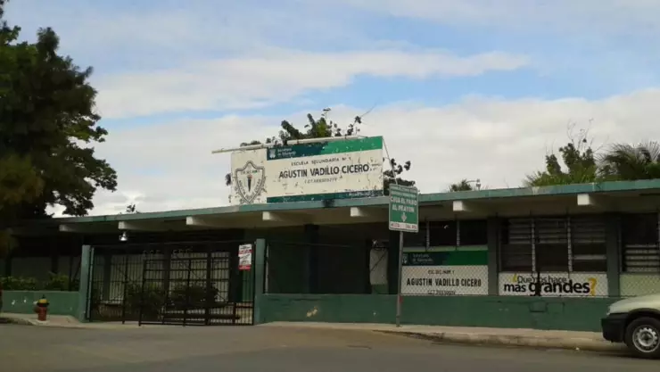 Identifican al presunto falso psicólogo que ingresó a secundaria en Mérida