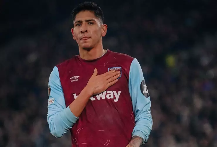 Edson Álvarez se quedaría en West Ham esta temporada
