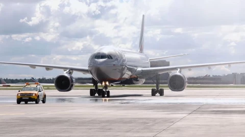 Vuelos desde Rusia se agotan después de que Putin ordena una convocatoria