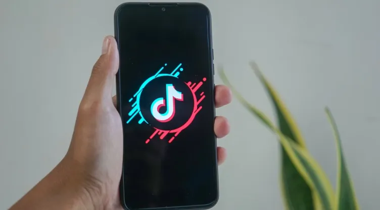 TikTok identificará imágenes y videos hechos con inteligencia artificial