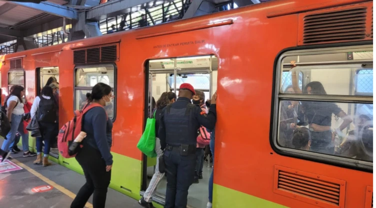Línea 8 Metro CDMX