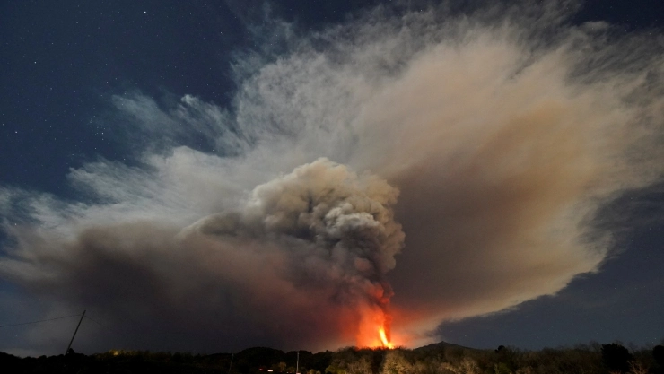 volcan etna erupcion italia