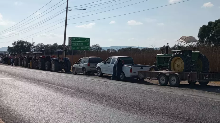 caravana de tractores