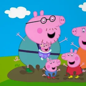 4 peluches de Peppa, George, Mamá Pig y Papá Pig que todo fan de Peppa Pig debe tener.jpg