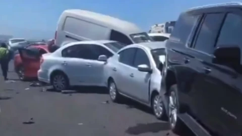 Video carambola carretera Toluca-Naucalpan 18 autos