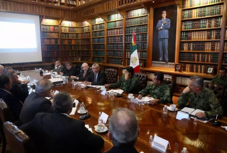 Segob acuerda migrar vuelos al AIFA