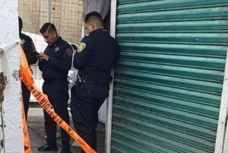 Investigan muerte de hombre afuera de la estación Acatitla del Metro CDMX