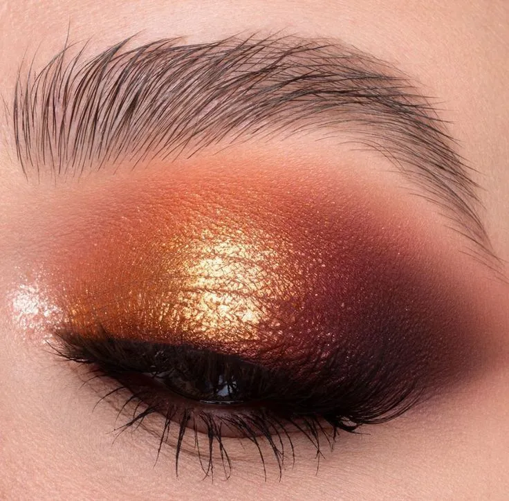 Sombras cobre intenso para ojos miel