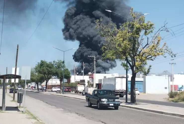 Incendio en calle Río Conchos