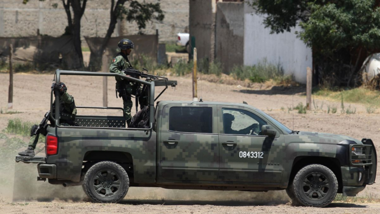 tecpan-de-galeana-guerrero-detienen-5-hombres-armamento-fuerzas-armadas