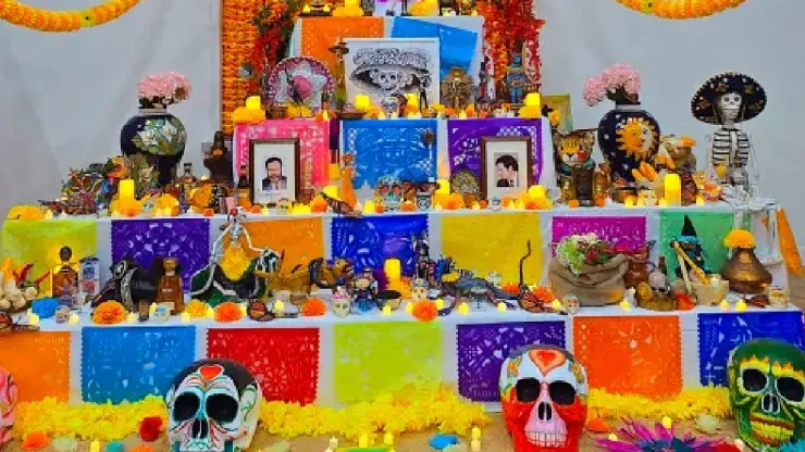 Fecha en que se coloca el altar de día de muertos 2026