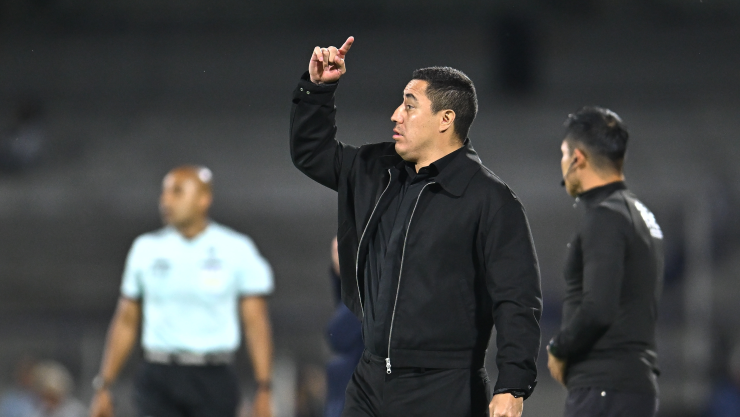 pumas interesa machester city efrain juarez