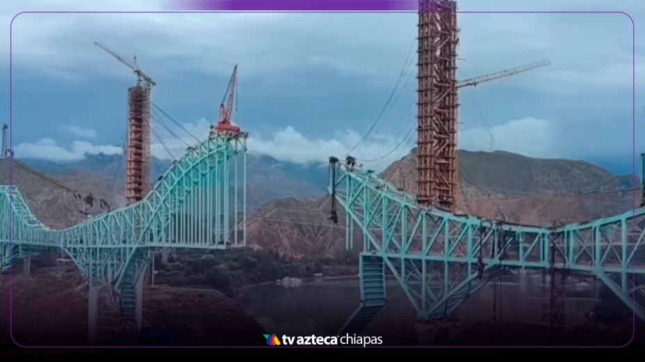 VIDEO: Colapso de puente en Qinghai, China: 12 muertos y 4 desaparecidos en construcción