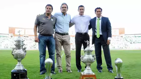 Daniel Guzmán se consagró campeón del futbol mexicano con Santos Laguna