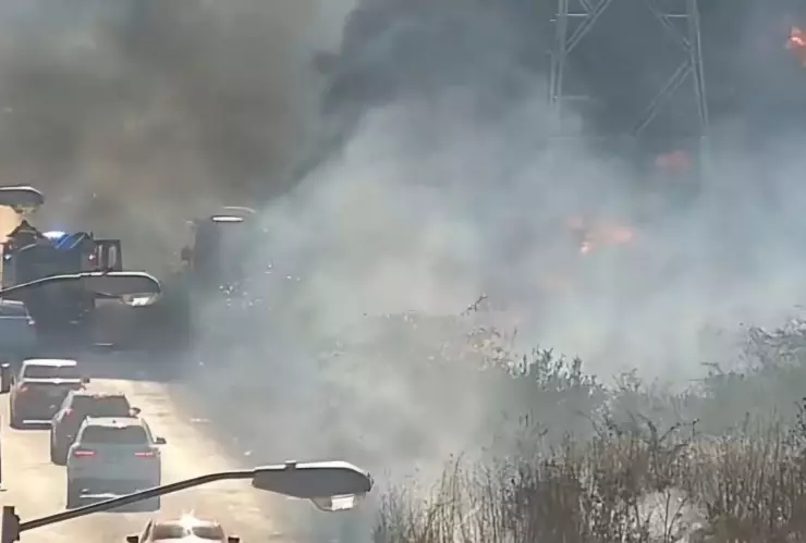 Caos por fuerte incendio en la Esmeralda Residencial de Mérida; ¿ya fue apagado?