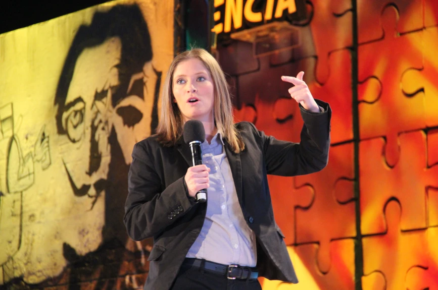 Lillian super concentrada.jpg