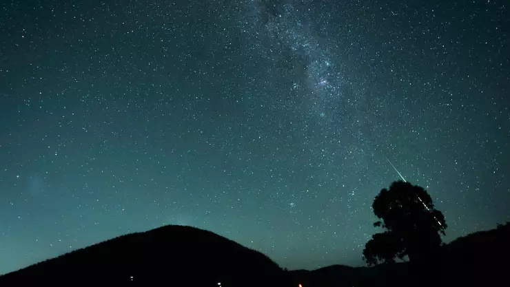 Calendario de eventos astronómicos de abril 2025