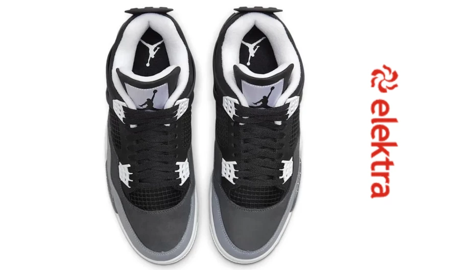 Oferta en Elektra de los Jordan AJ4 Retro