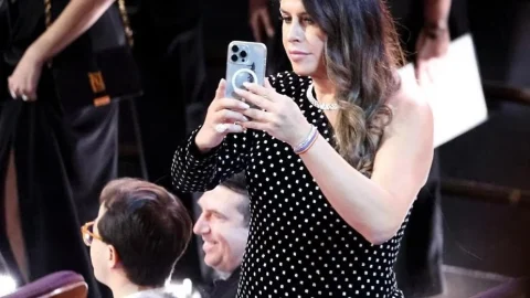 karla sofia gascon premios oscar