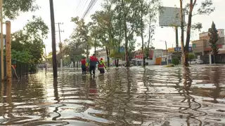 Calles inundadas en el Área Metropolitana de Guadalajara tras tormenta del viernes 21 de julio