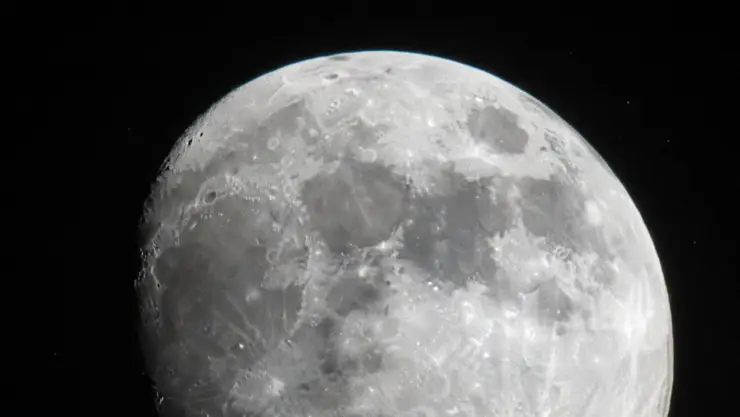 Esta es la fase de la Luna el día de HOY, sábado 4 de abril de 2026: Así se verá el astro durante la noche