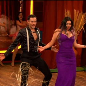 La Granja VIP Bebeshita, Pascal Nadaud y más Granjeros sorprenden con asombrosos pasos de baile y gran talento.jpg
