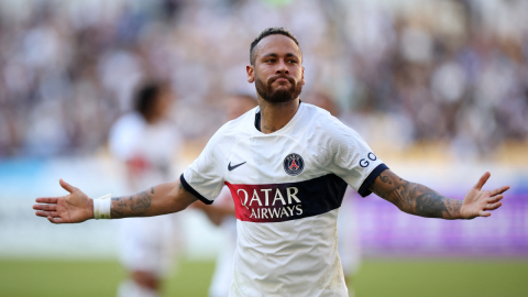Neymar con la camiseta del PSG
