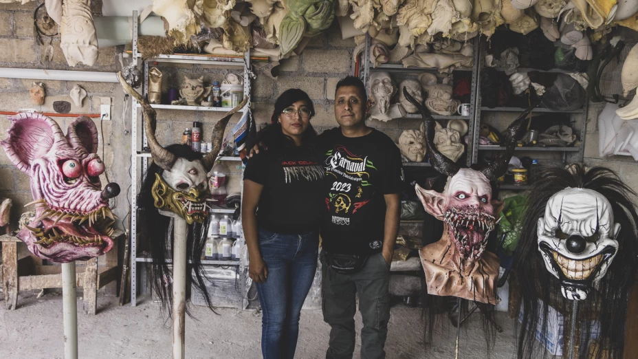 José y Kathya rodeados de sus fantasmas