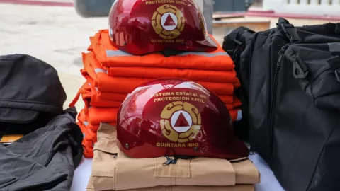 Se entregaron varios equipos nuevos para reforzar a Protección Civil en Quintana Roo