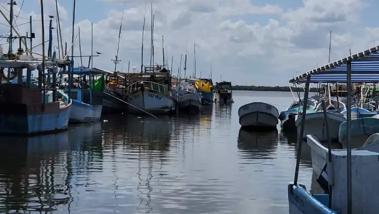 Cierran puertos a la navegación de embarcaciones pequeñas en ProgresoCr