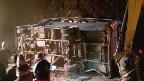 Accidente en Nepal deja 18 muertos