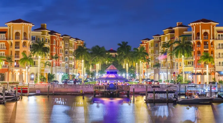 La ciudad de Nápoles en Florida fue seleccionada como la mejor para vivir, según un ranking.