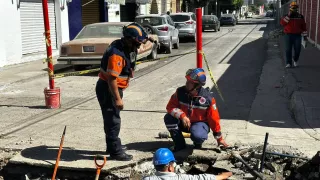 ¡Por error de trabajadores! Evacúan a vecinos por fuga de gas en Irapuato hoy viernes 7 de noviembre.jpg