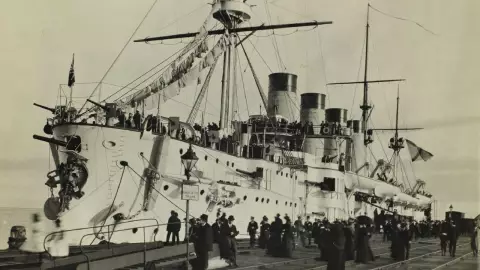 James Cameron responde sobre final de Titanic ¿Jack podía salvarse_.