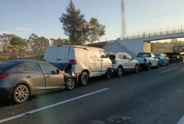 Carambola colapsa la autopista Puebla-Acatzingo hoy lunes: Provoca cierre y tráfico intenso