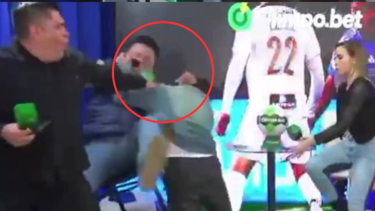 VIDEO ¡A los golpes! Periodistas deportivos se enfrentan en pleno programa en vivo en Perú.png