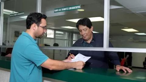 &iquest;Qu&eacute; se necesita para pedir ayuda por matrimonio en el IMSS?
