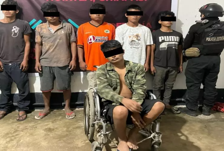 Detienen a líder criminal con discapacidad en Acacoyagua; escondía arma en silla de ruedas