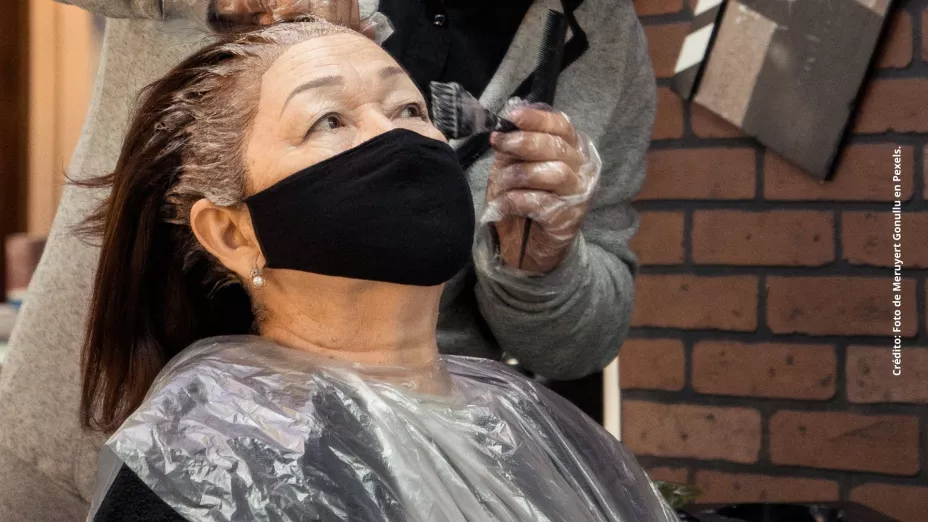 Estos son los colores rubios que te ayudarán a cubrir las canas.