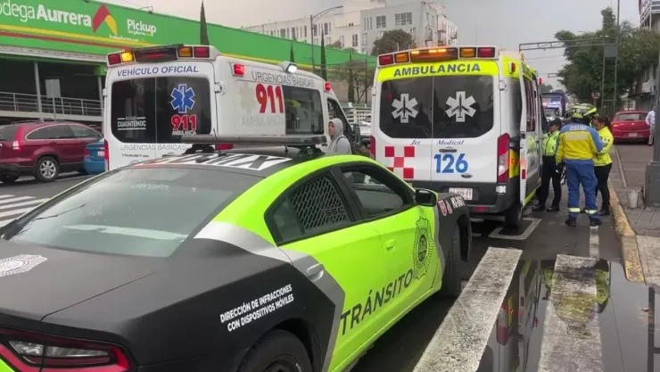Atropellan a madre y sus dos hijos en la Doctores; conductor se da a la fuga